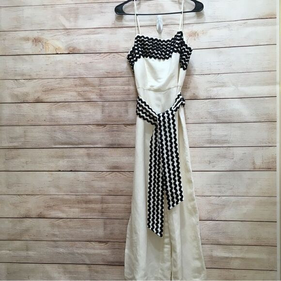 NEW WITH TAGS C/MEO COLLECTIVE INCISE JUMPSUIT‎ - Picture 3 of 12